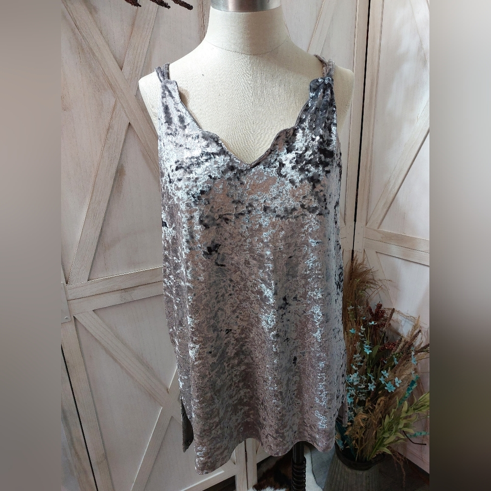 Oversized Velet Tank Top